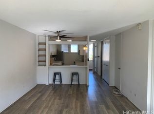 780 Amana St APT 1104, Honolulu, HI 96814
