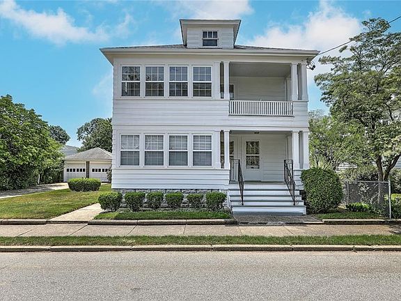 2nd image of 181 Saratoga Ave