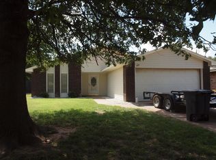 124 N Rimrock Rd, Enid, OK 73703