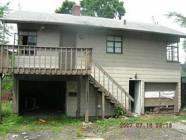 2nd image of 2939 S Columbus Ave