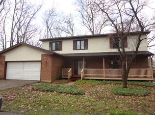 31 Rohrssen Rd, Elgin, IL 60120