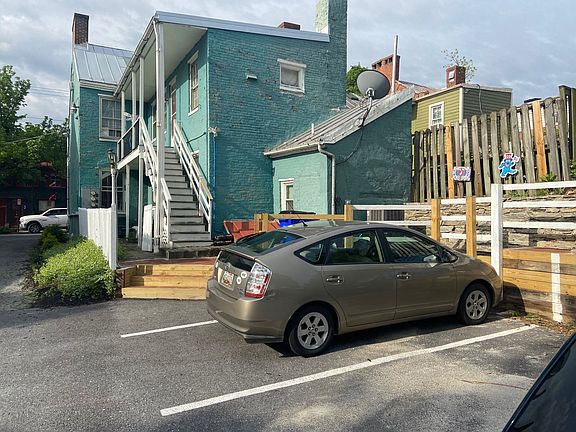 4th image of 15 W South St APT 1