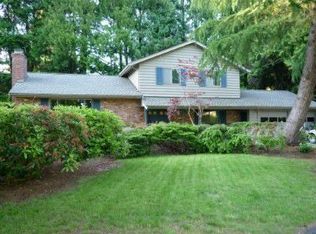 2002 Holiday Cir SE, Olympia, WA 98501