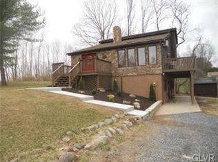 6 Morningside Dr, Mount Bethel, PA 18343