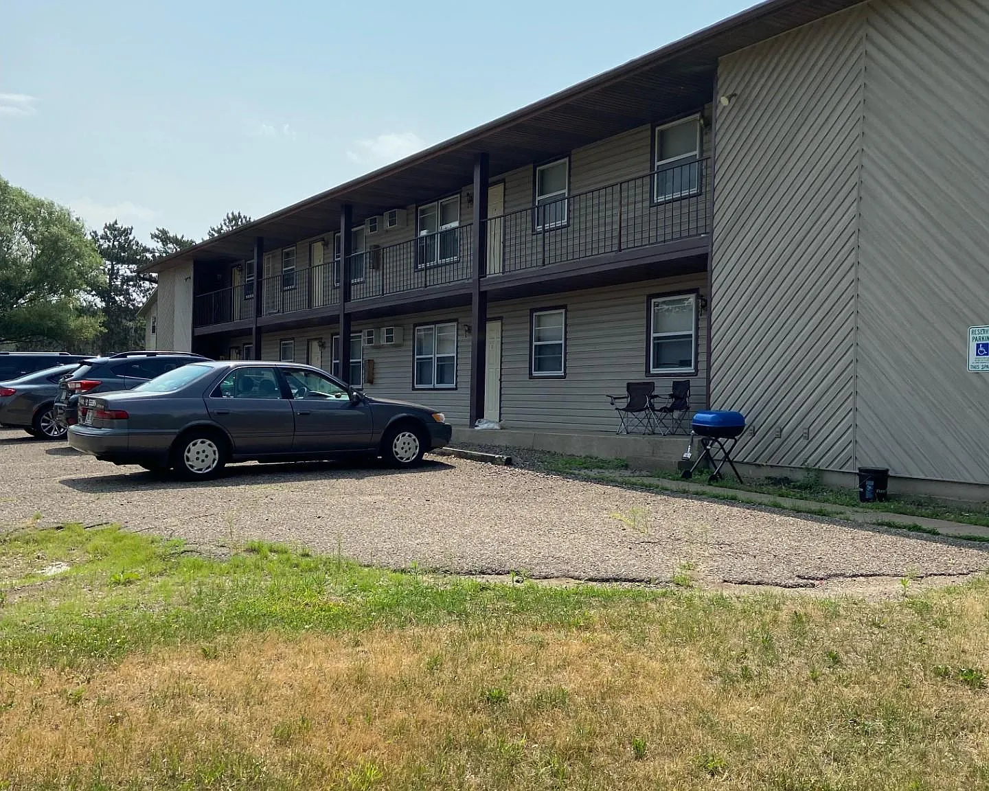 2 bed, $750 — Photo 3