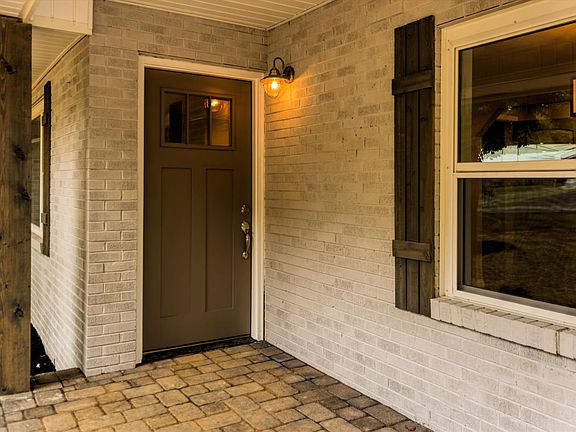 4th image of 1500 Bonita Dr