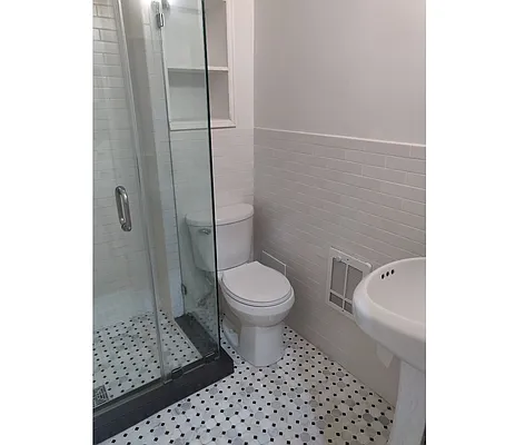 Rented by Block & Lot Real Estate | media 45