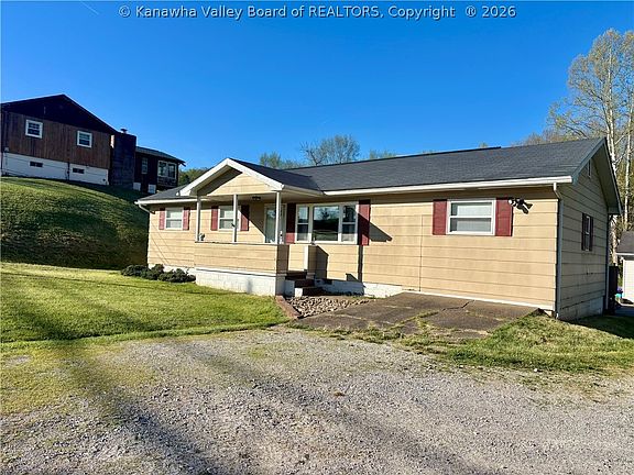 4th image of 2530 Greenhills Rd