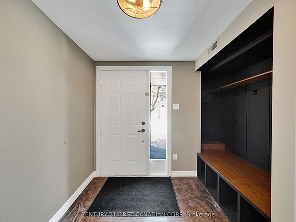 3rd image of 703 Windermere Rd #3