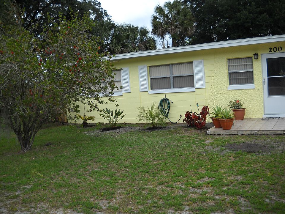 1st image of 200 Collins Dr