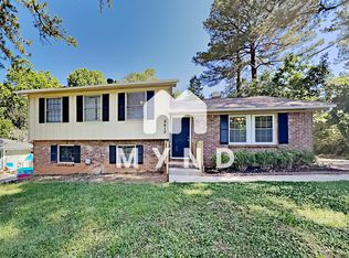 8412 Magnolia Dr, Jonesboro, GA 30238