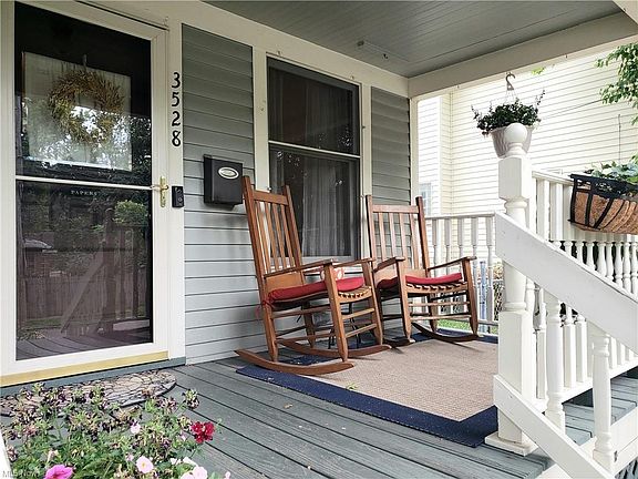 2nd image of 3528 Muriel Ave