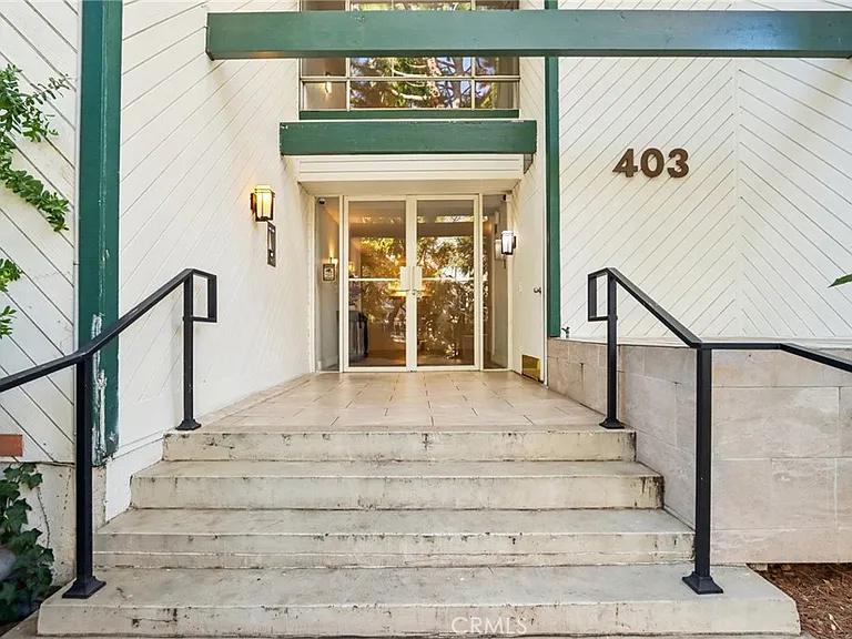 403 N Oakhurst Dr #204 — Photo 17