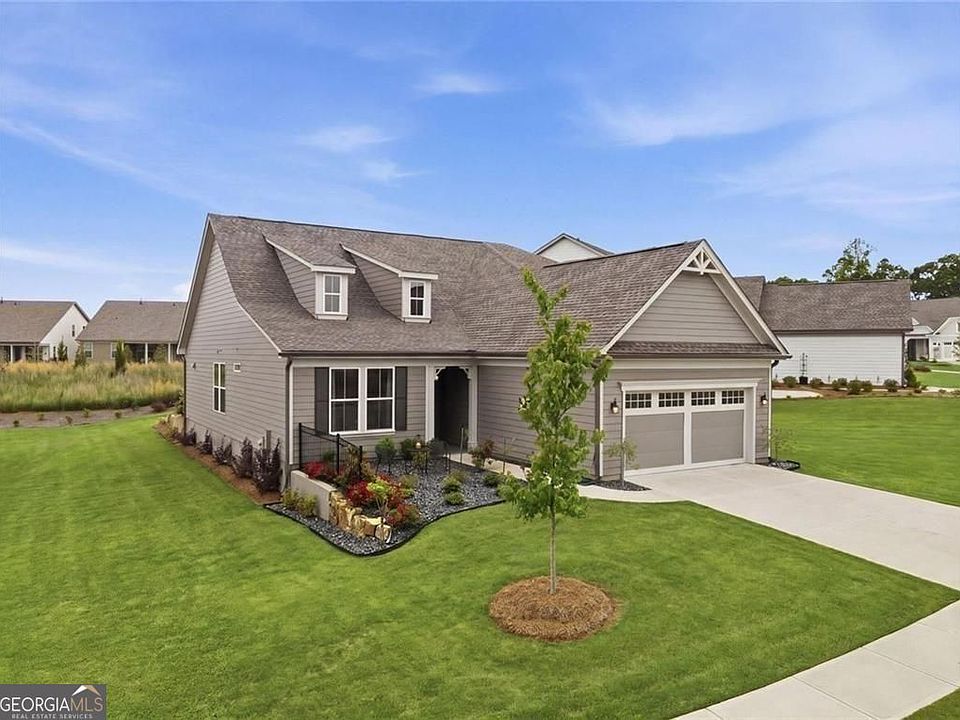 1st image of 320 Salton Way