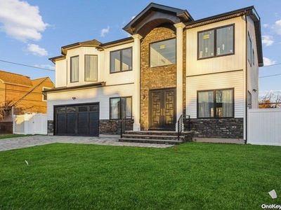 7 Return Lane, Levittown, NY, 11756