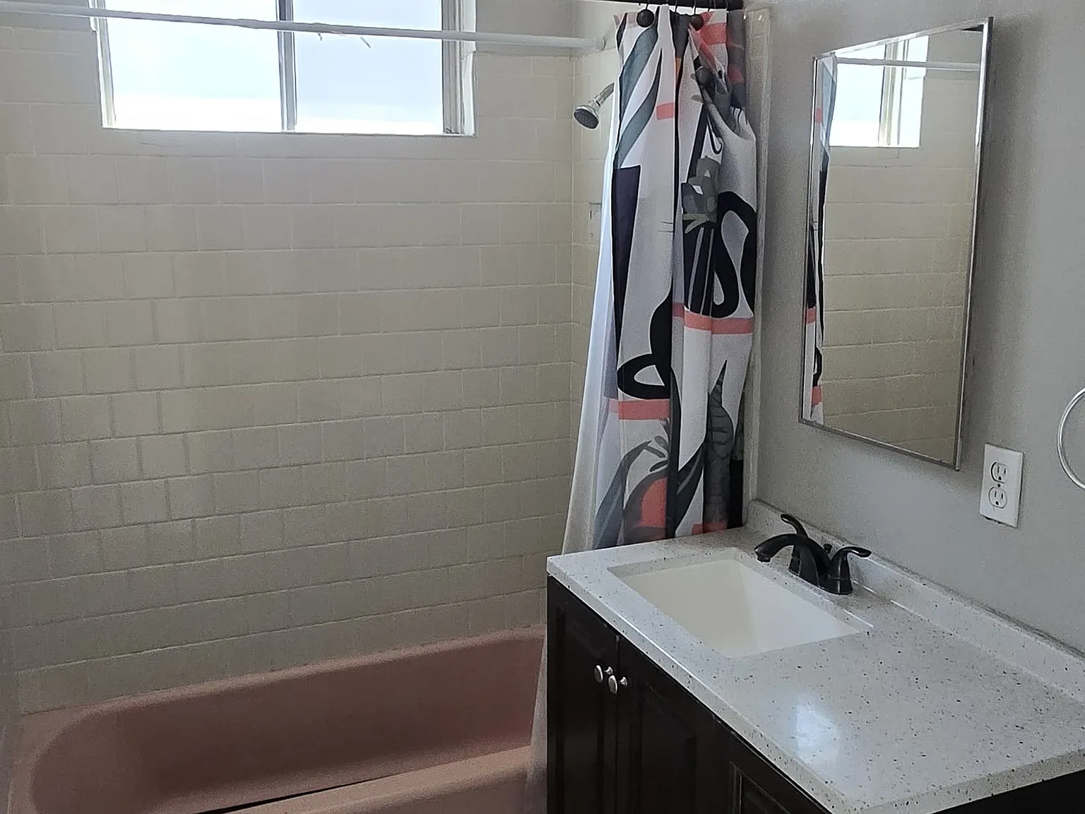 2 bed, 1076 sqft, $2,600 — Photo 4