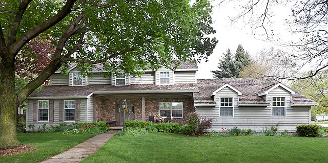 2nd image of 3033 Ridgeview Ct