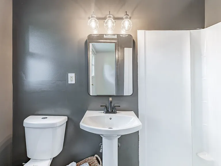 6415 Marsh Ave NW — Photo 9
