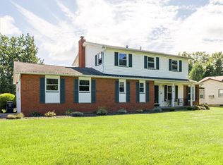 17 Kingsridge Ln, Rochester, NY 14612