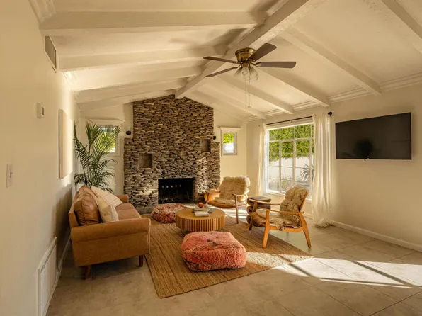 527 N Paseo De Anza, Palm Springs, CA 92262