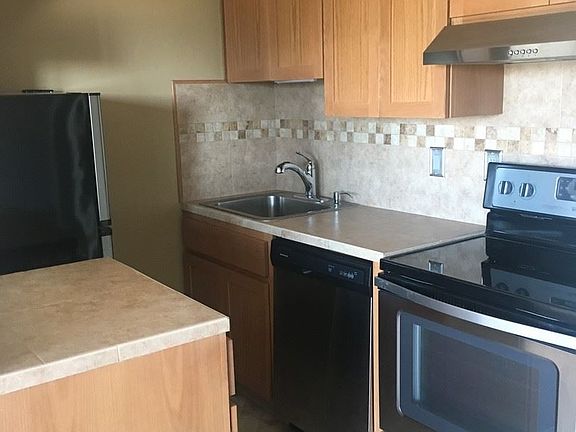 3rd image of 4501 E 5th St APT 19