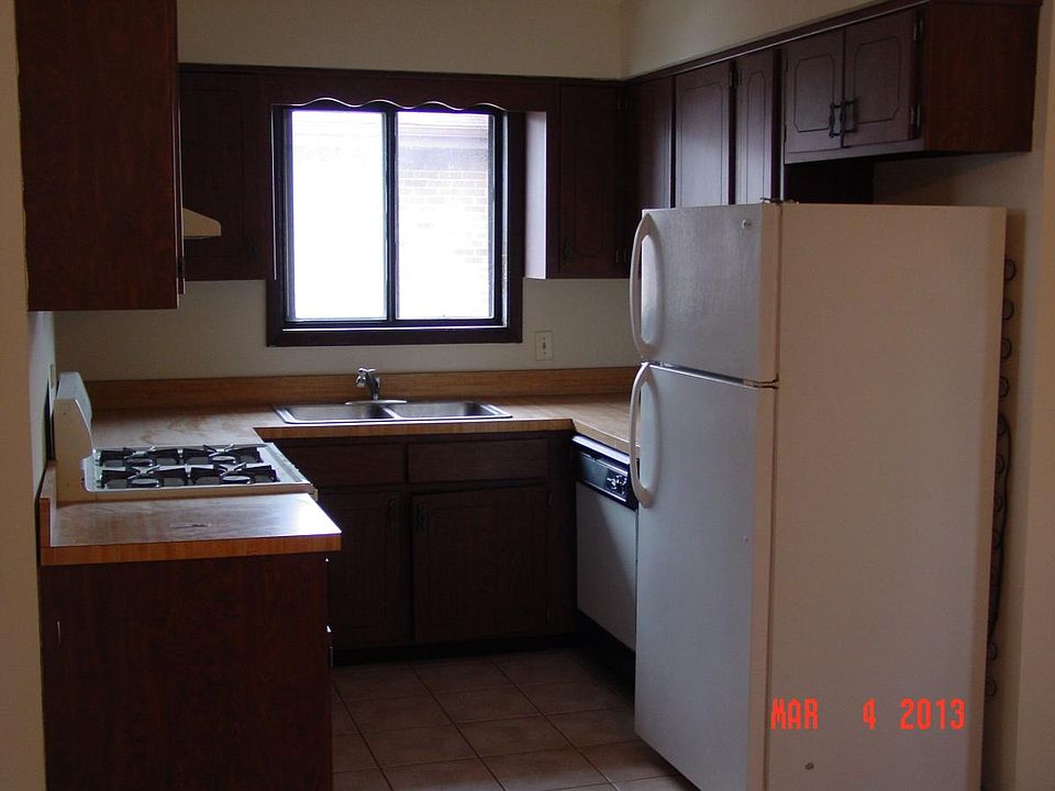 2nd image of 5650 Independence Ave APT 3E