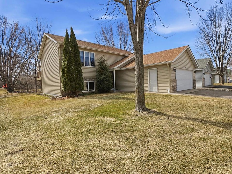 1st image of 24 Pine Tree Ct