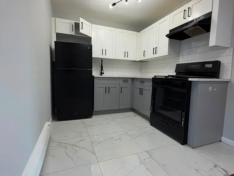 96 Summer Ave #5C — Photo 1