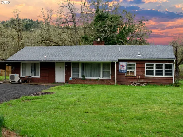 13756 Buckhorn Rd, Glide, OR 97443