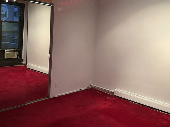 4th image of 166-40 Powells Cove Blvd #4A