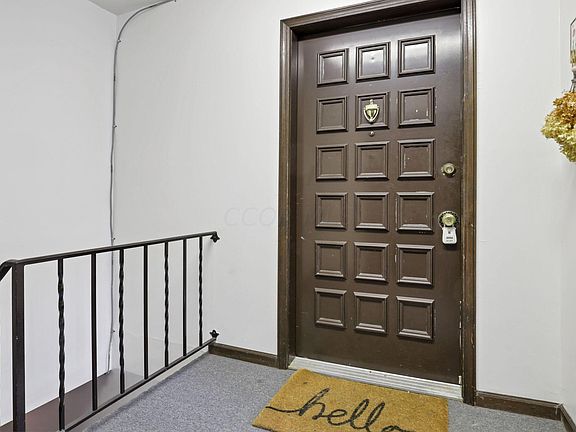 4th image of 625 Country Club Dr APT F10