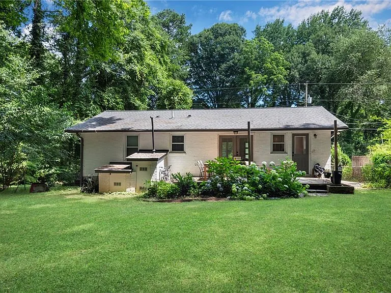 2481 McCurdy Way — Photo 31
