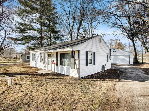 2132 Lewis Dr, Niles, MI 49120