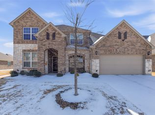 1001 Sweeping Butte Dr, Haslet, TX 76052