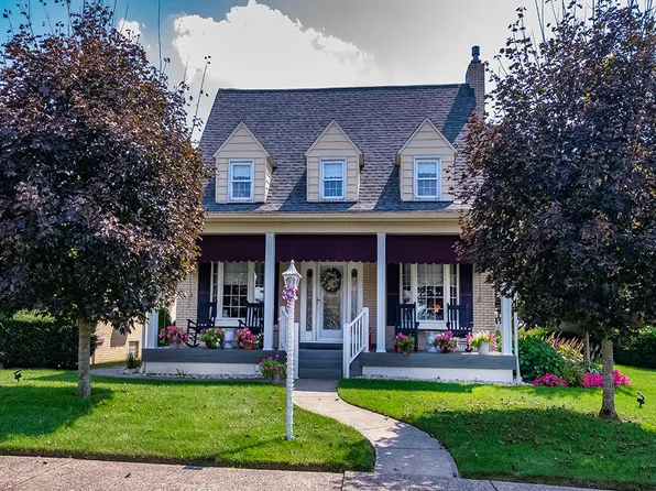 1310 11th Ave, Natrona Heights, PA 15065