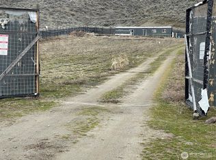 116 S State Frontage Rd #B, Tonasket, WA 98855