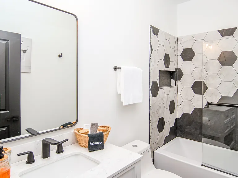206 Town Center Dr #24 — Photo 7