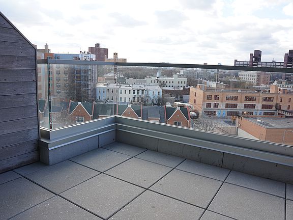 4th image of 10 Montieth St #57