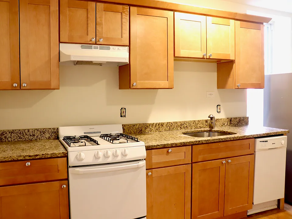 165 Hemenway St #9