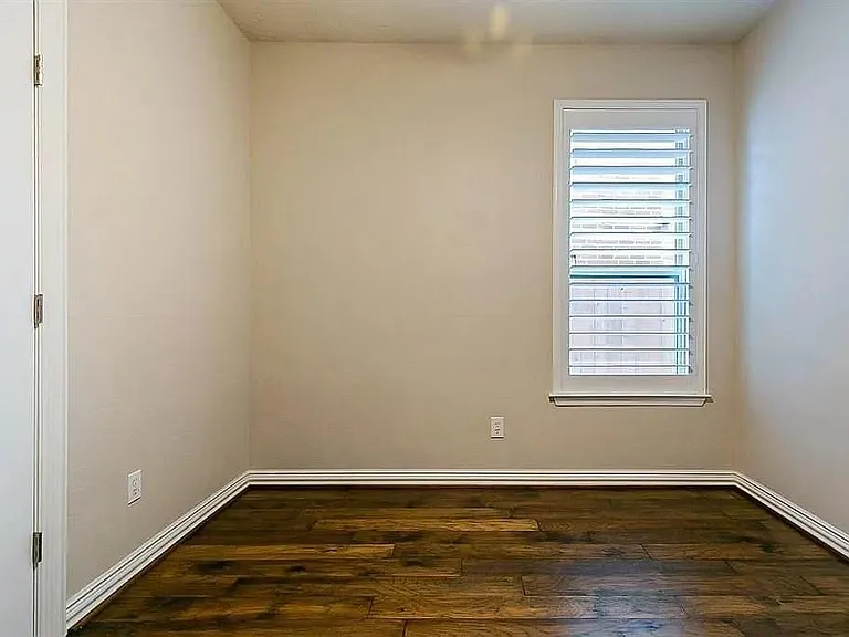 5823 Centennial Glen Dr — Photo 17