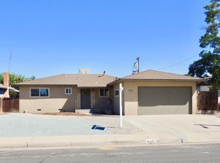 437 W Twain Ave, Clovis, CA 93612