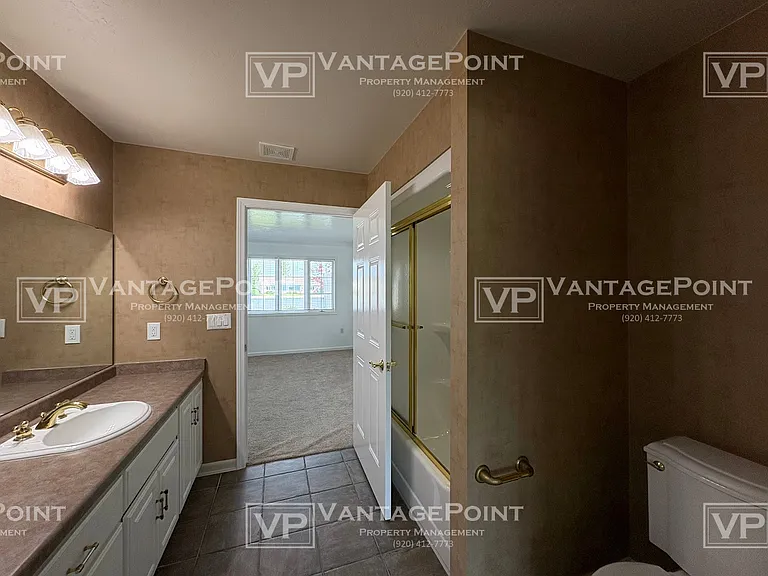1684 Twin Lakes Cir #1 — Photo 29