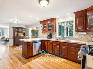 46 Apple Farm Xing, Winthrop, ME 04364