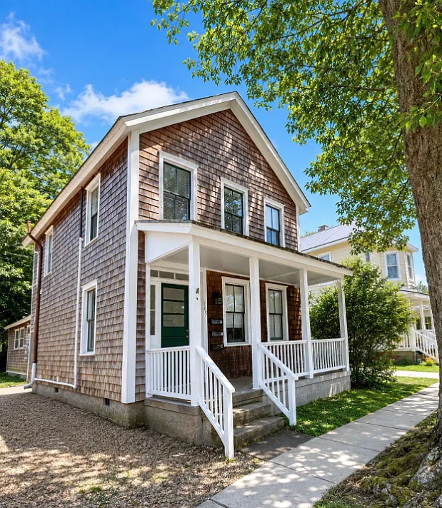 1 bed, $1,100 — Photo 1
