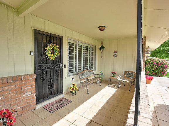 3rd image of 10002 W SHASTA Drive