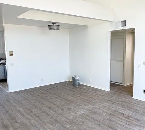 5th image of 1417 S Crest Dr APT 303