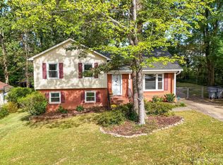 730 Pineborough Rd, Charlotte, NC 28212