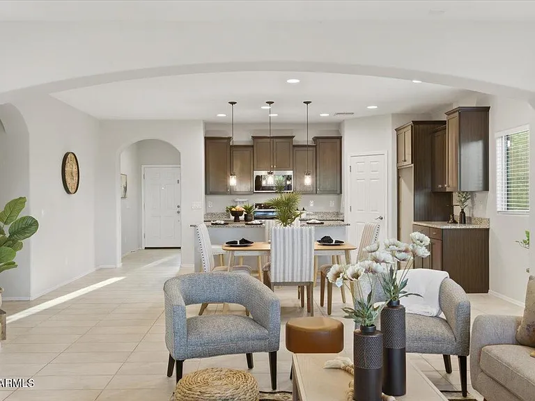 3745 N Astoria Dr — Photo 14