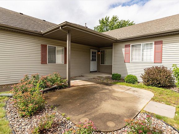 3rd image of 3211 Northern Valley Dr NE