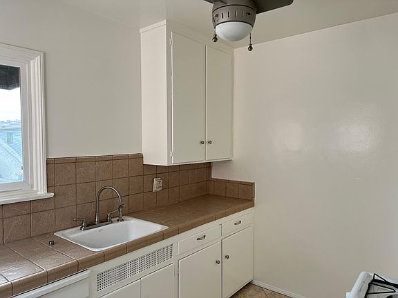 5th image of 51 Argonne Ave #2